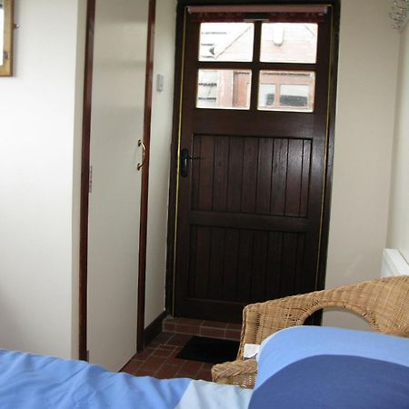 Aille River Tourist Hostel And Camping Doolin Bilik gambar