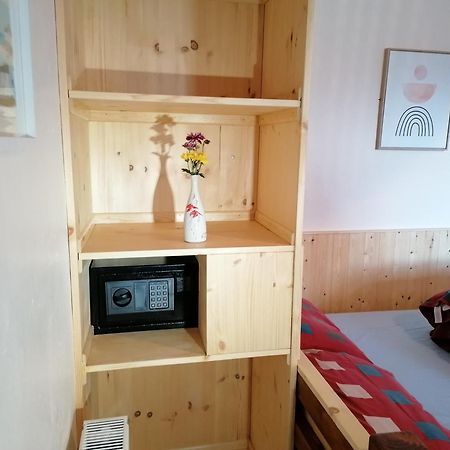 Aille River Tourist Hostel And Camping Doolin Bilik gambar