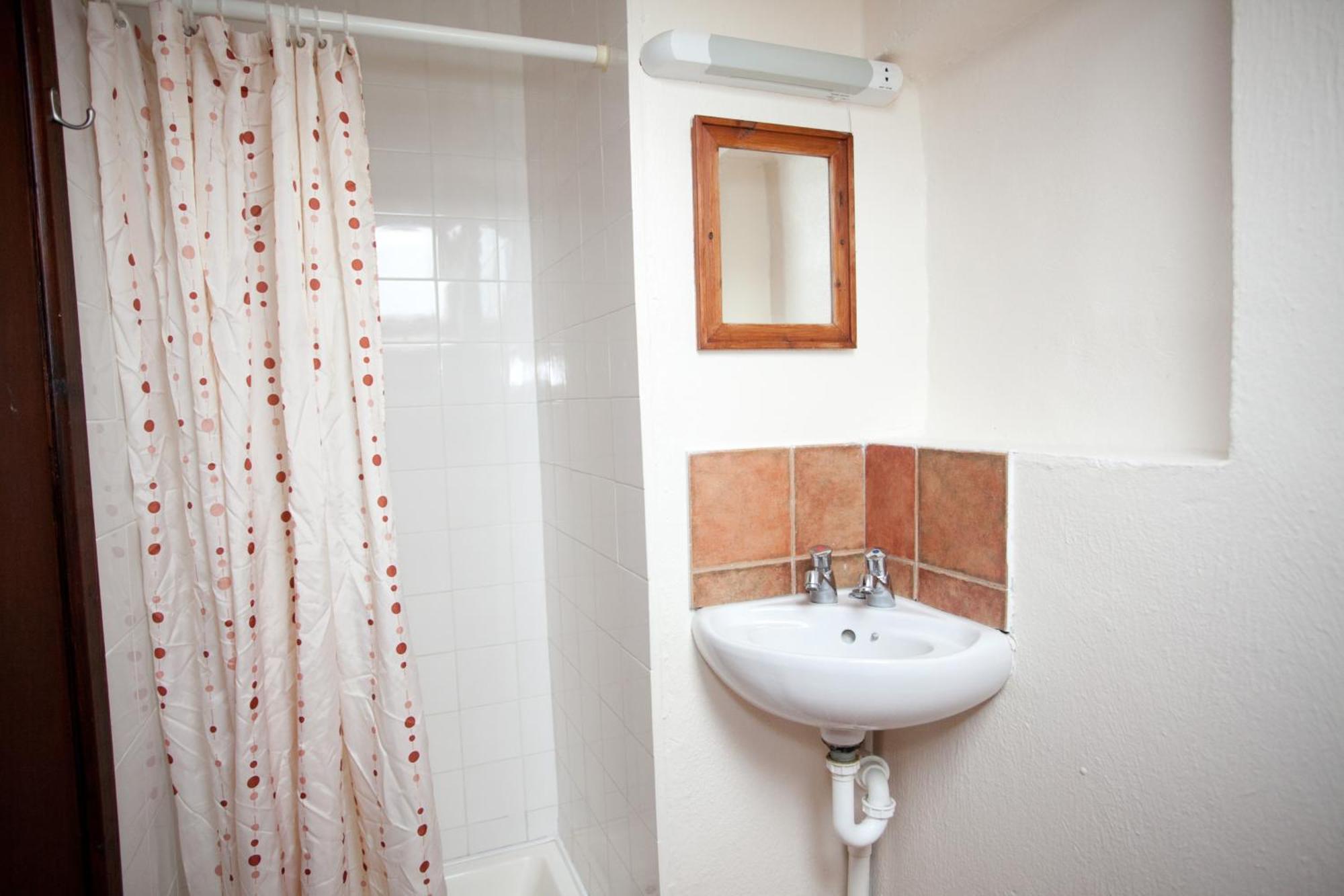 Aille River Tourist Hostel And Camping Doolin Bilik gambar