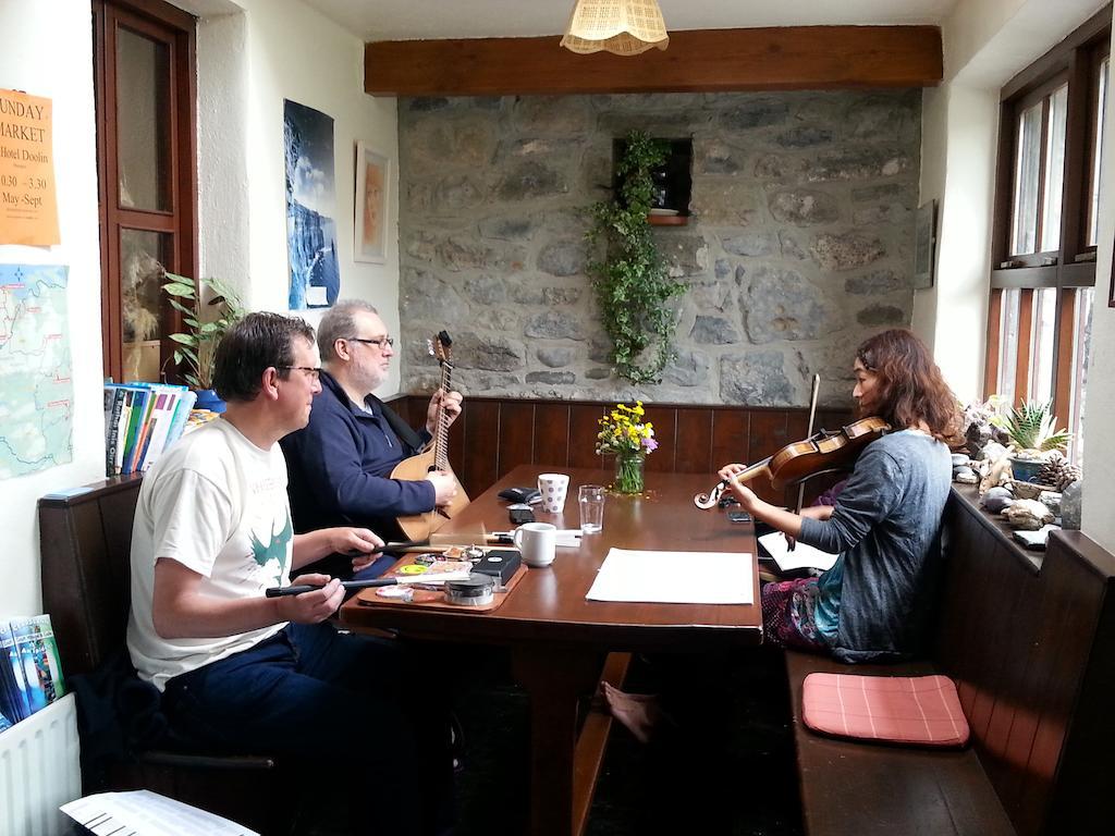 Aille River Tourist Hostel And Camping Doolin Luaran gambar